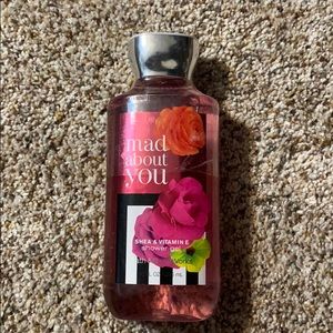 Bath & body works ( mad about you set )